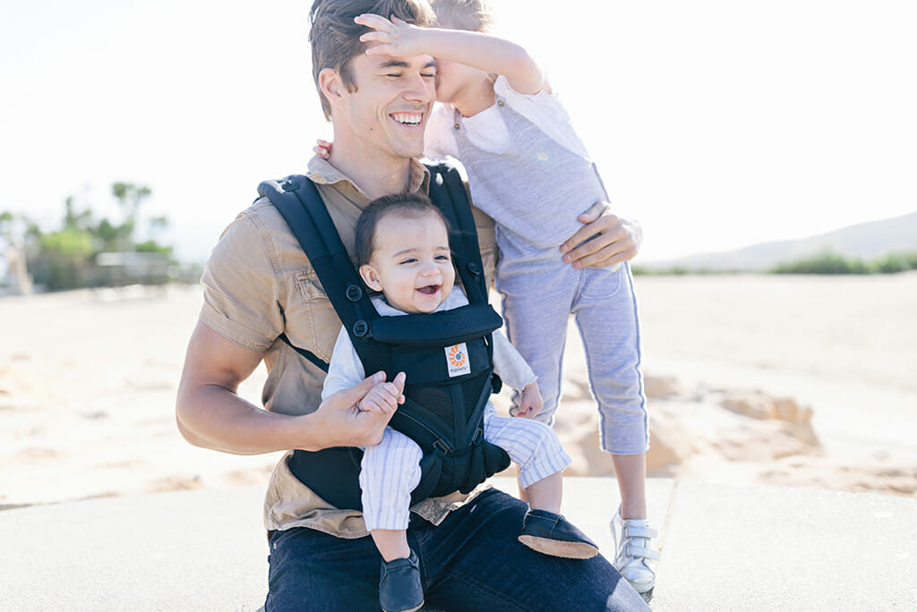 What Type of Babywearing Dad are You? | Ergobaby