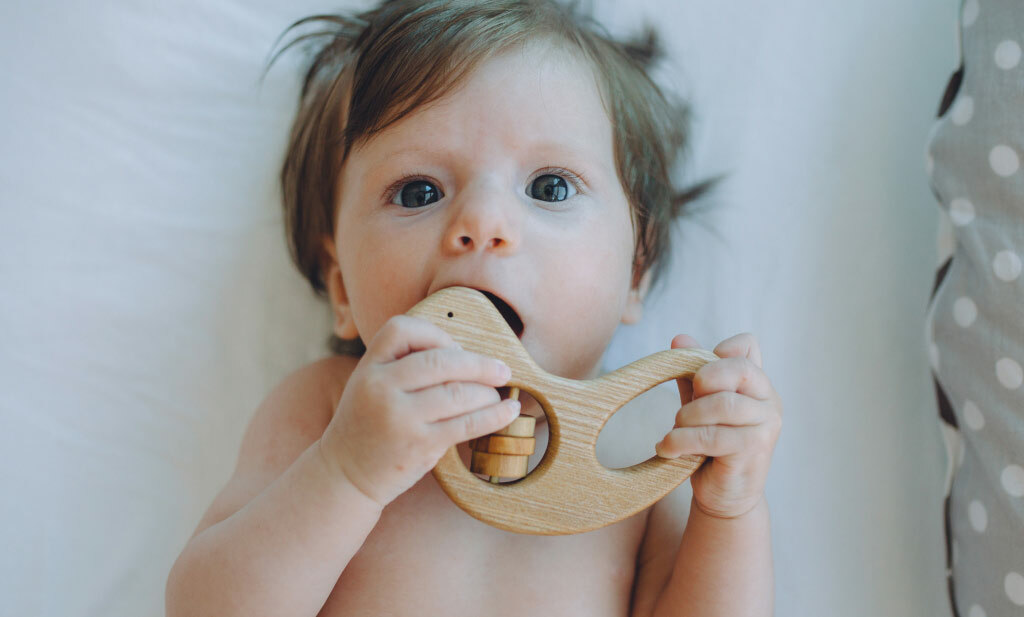  4-month-old baby milestones: baby's chewing toys