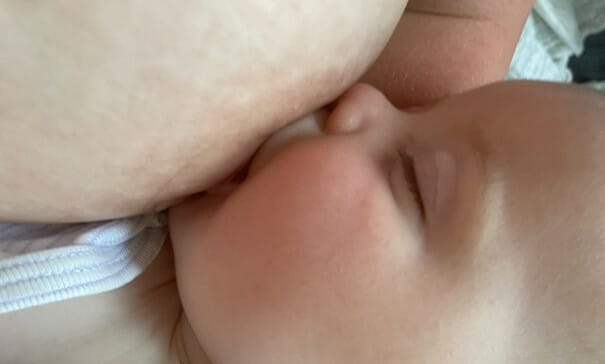 Avoiding breastfeeding/chest feeding problems (part 2): Correct latching.