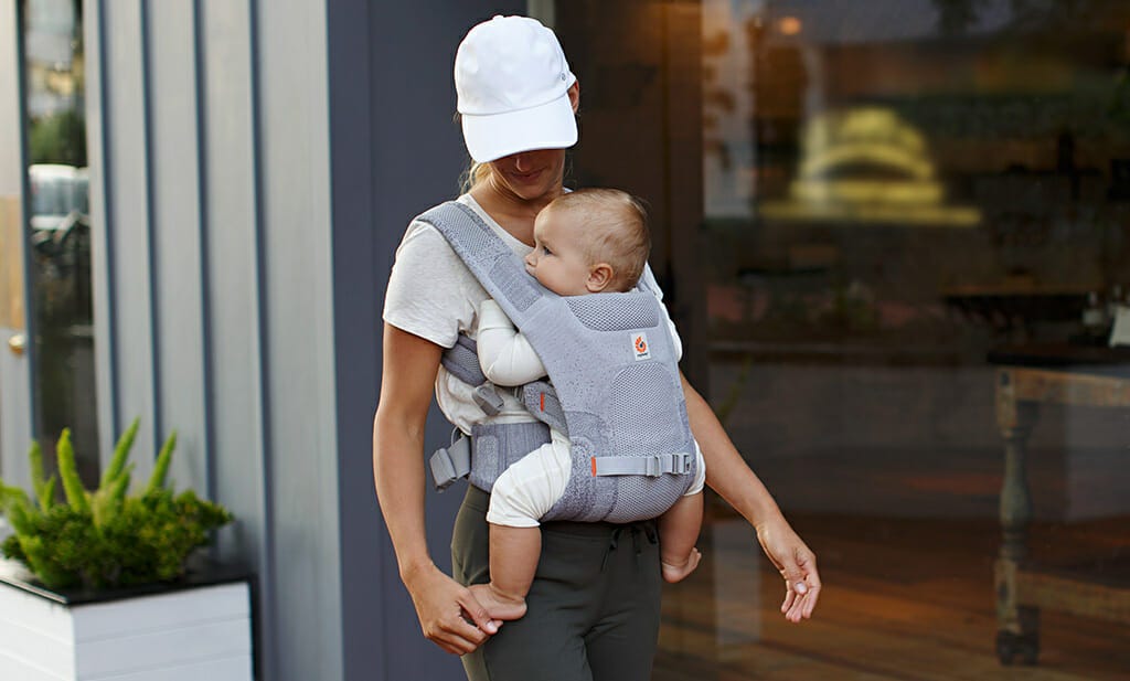 Exercise with your baby: How to introduce fitness into your baby wearing journey.